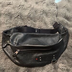 Gucci Black Embossed Leather Messenger Waist Bag with Silver Hardware